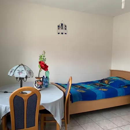 Monteu -ferin 1-5xdouble Apartment Brakel
